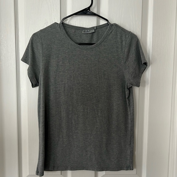 Tasc Reeces Fit Small Lot of 3 T-shirts - Picture 2 of 8